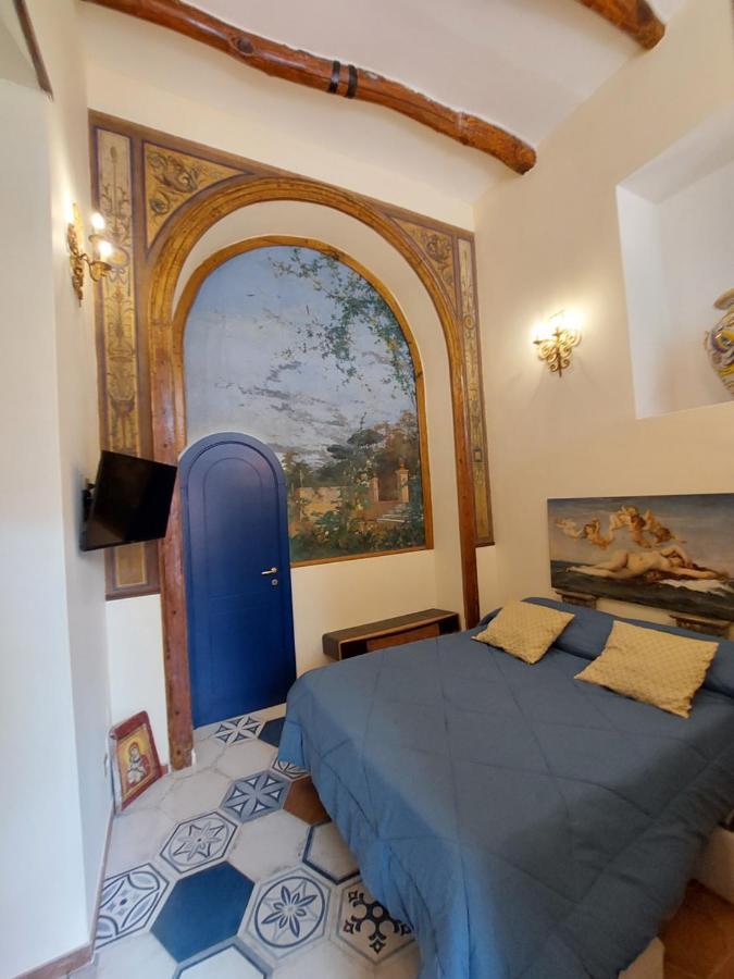 Dimora Storica "Le Stanze Di Dioniso" Villa Napoli Eksteriør billede